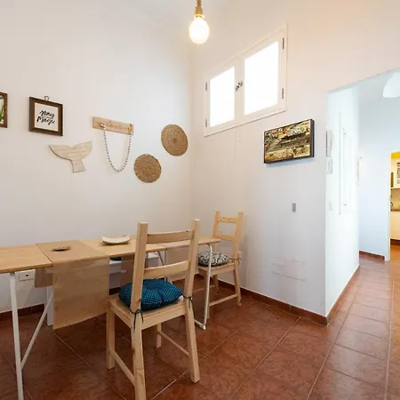 Balcony Spacious 2br Historic Centre *