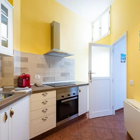 Balcony Spacious 2br Historic Centre Appartement