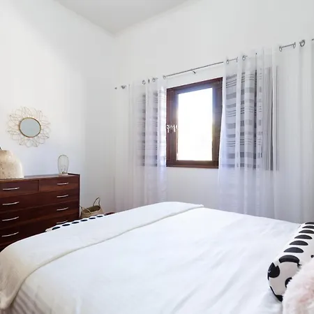 Balcony Spacious 2br Historic Centre Arucas